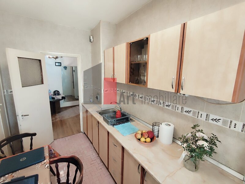 Banu Manta, Titulescu, Basarab, apartament de vanzare